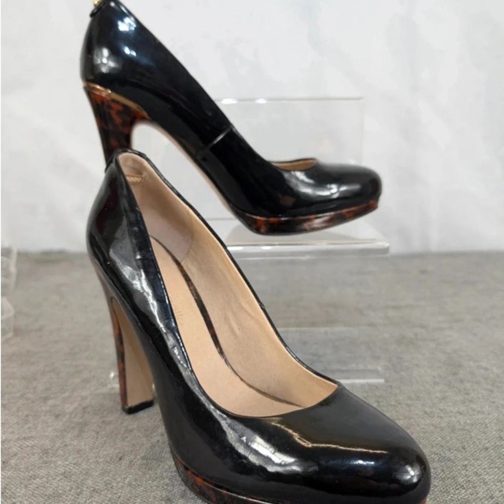 Elegant Black and Brown Heels